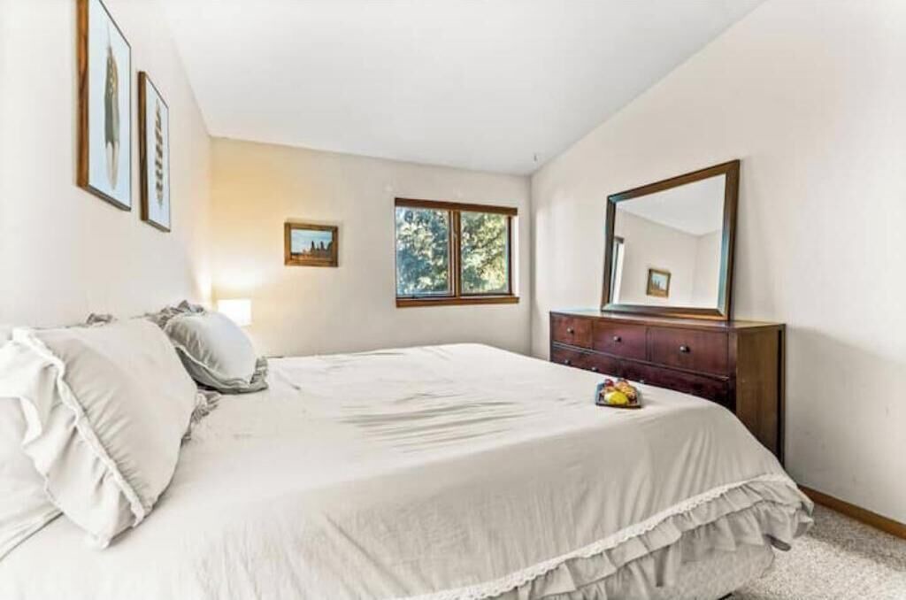 Photo of Bedroom in Edwards