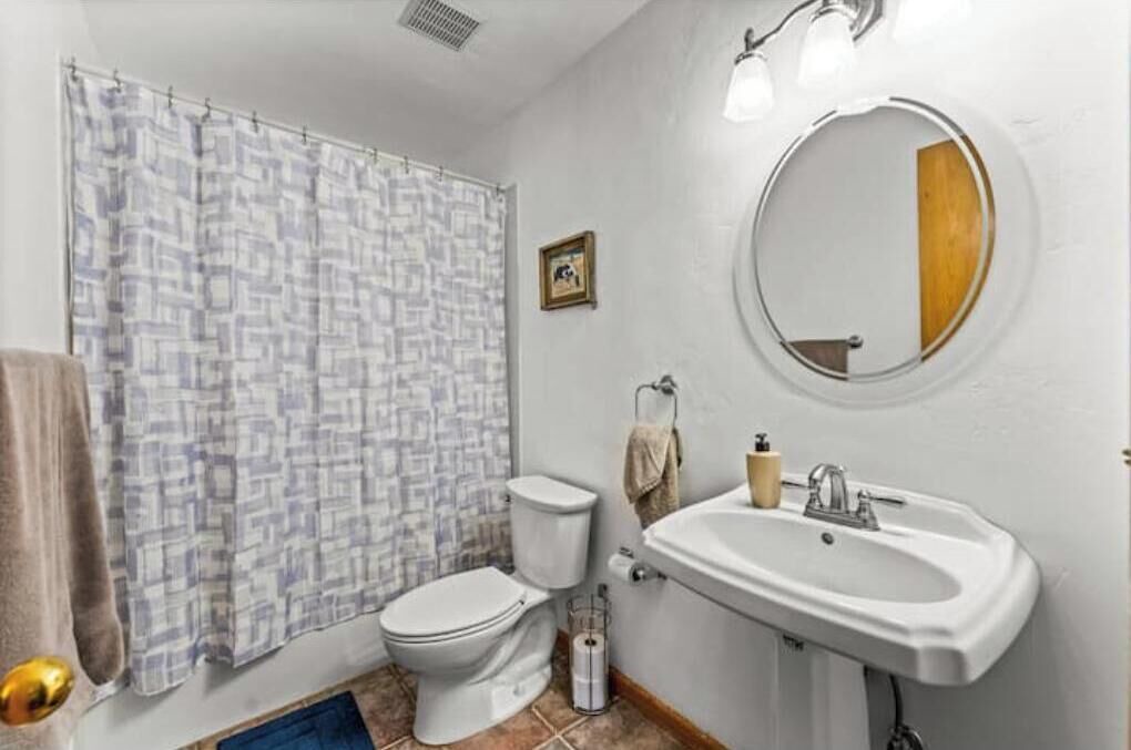 Photo of Bathroom in Edwards