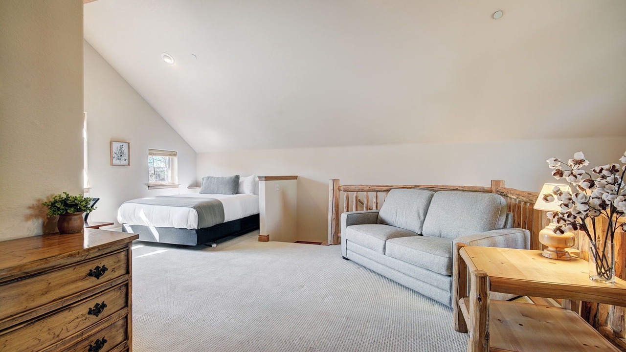 Photo of Bedroom in Willow Grove