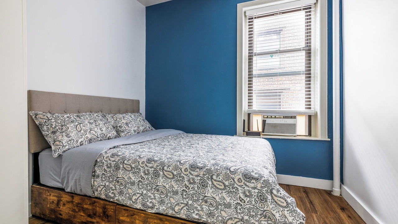 Photo of Bedroom in Bloomingdale