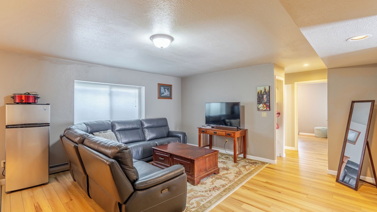 Photo of Livingroom in Gleneagle
