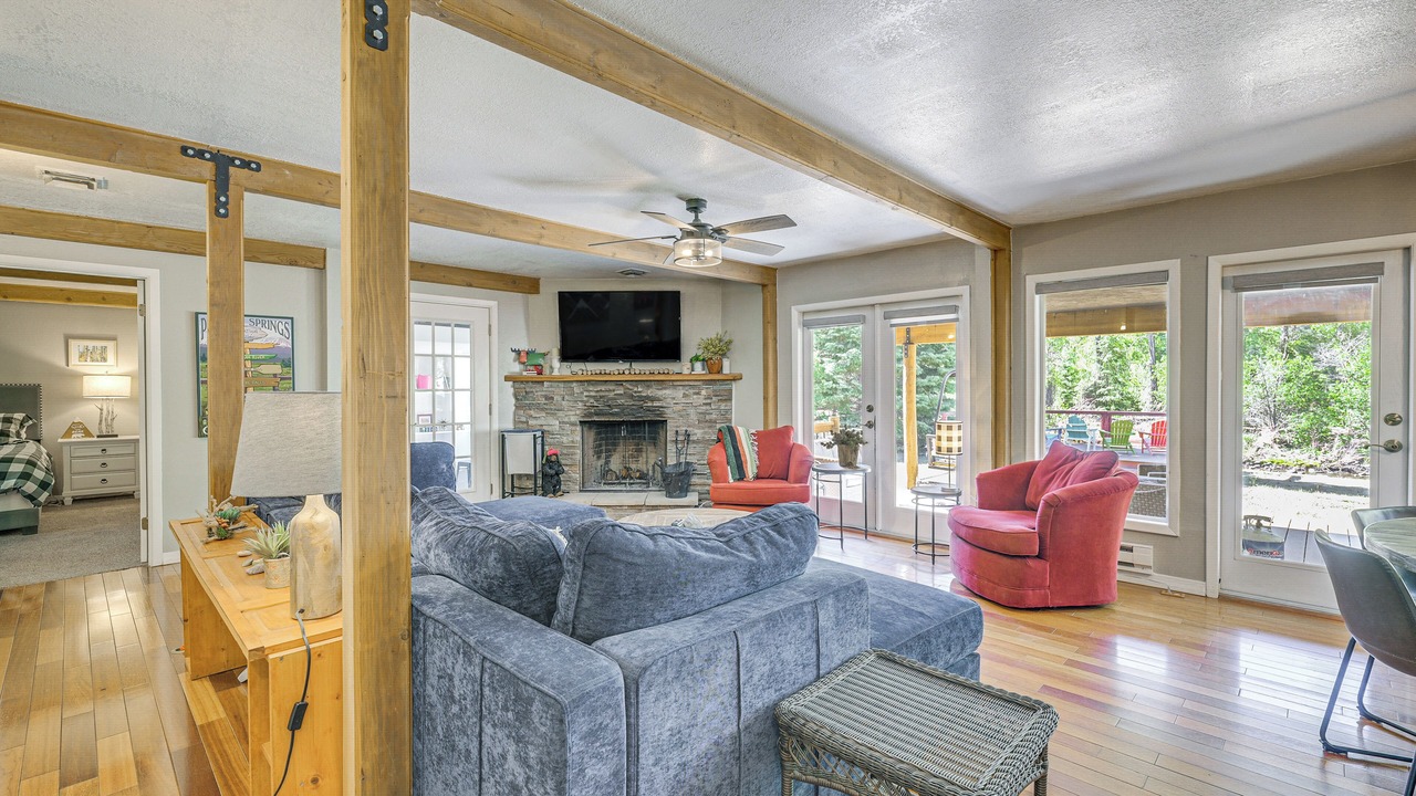 Photo of Livingroom in San Juan River Village