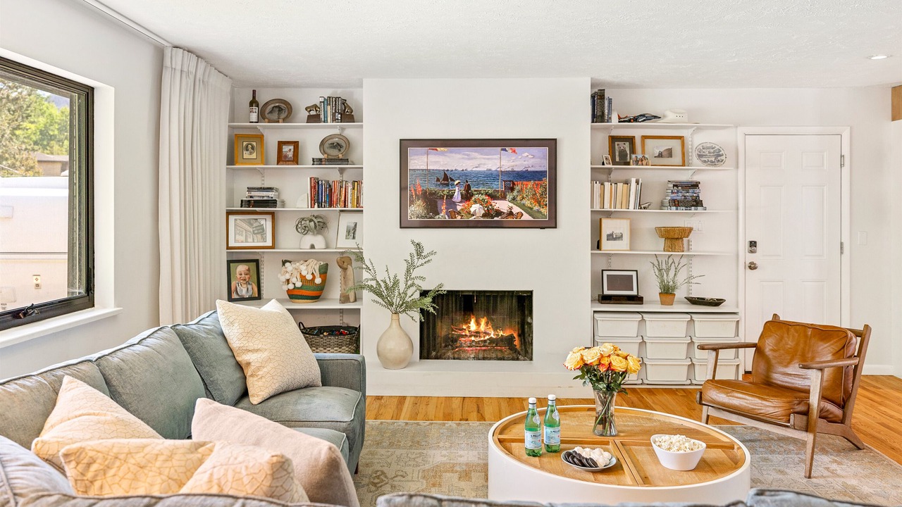 Photo of Livingroom in Highland Park