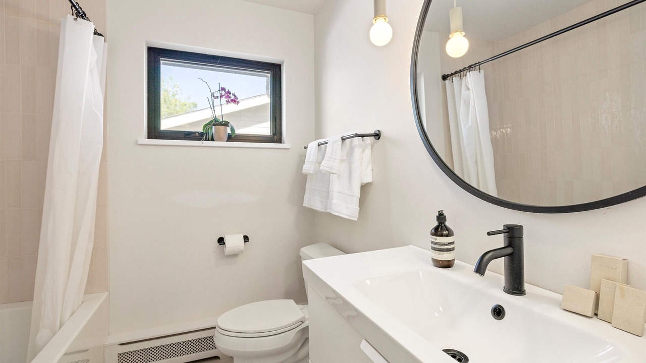 Photo of Bathroom in Highland Park