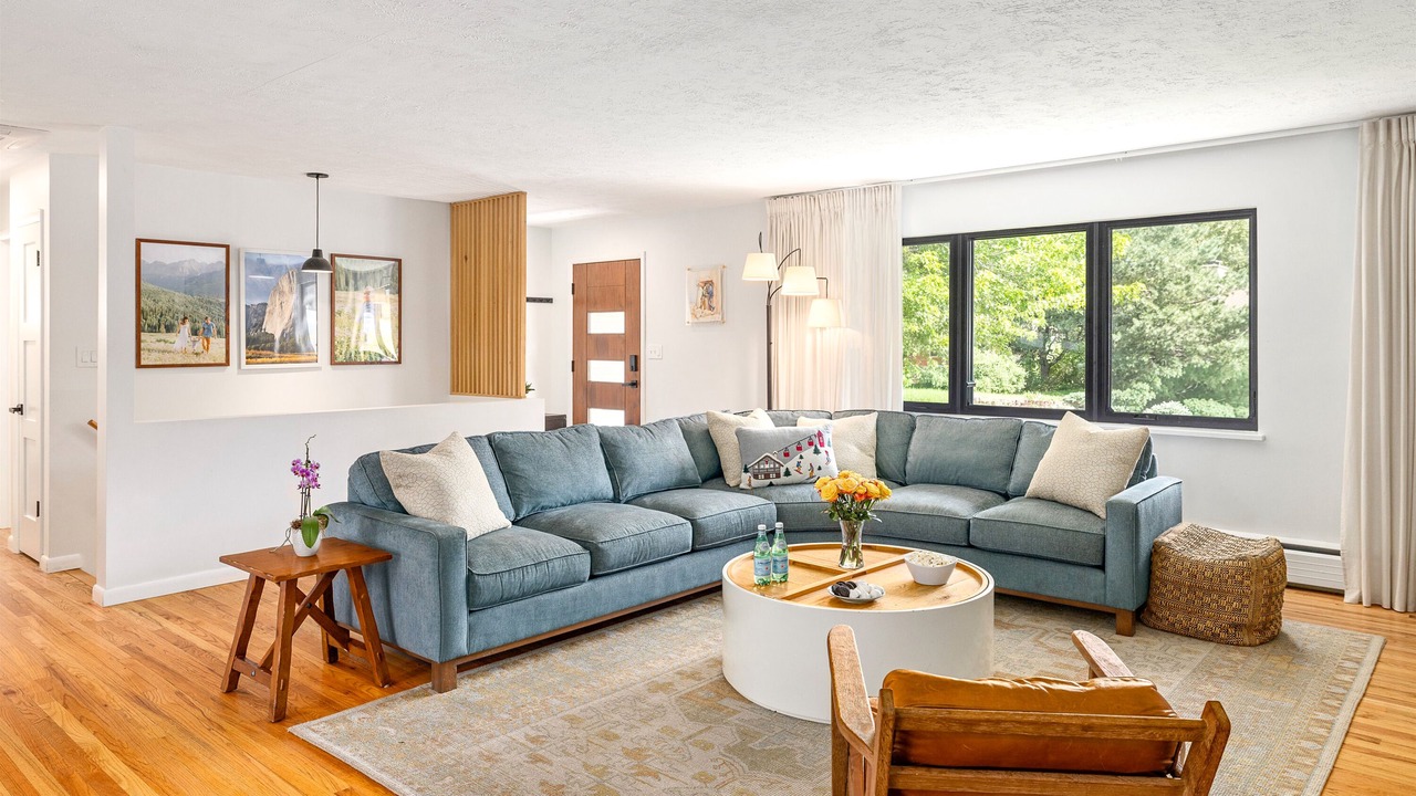Photo of Livingroom in Highland Park