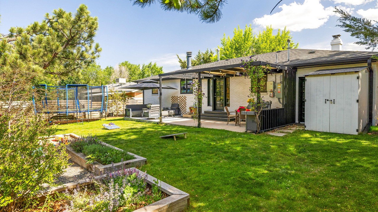 Photo of Outdoor in Highland Park