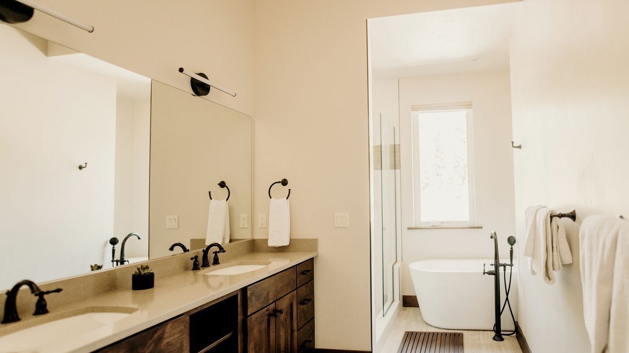 Photo of Bathroom in Warrior's Mark