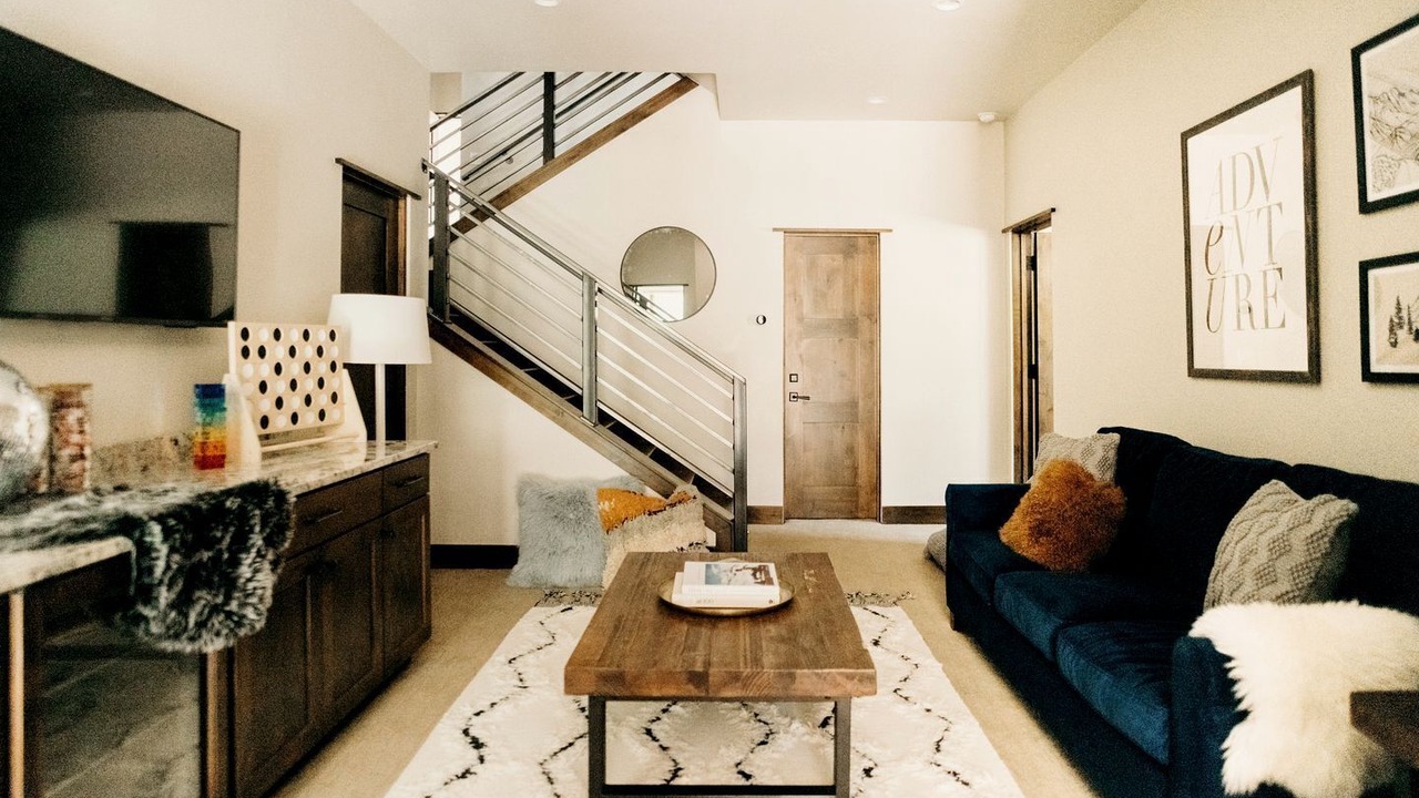 Photo of Livingroom in Warrior's Mark