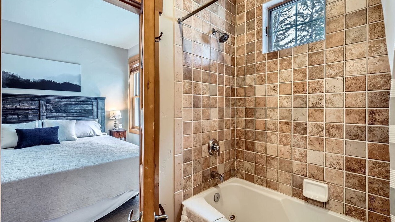 Photo of Bathroom in Keystone