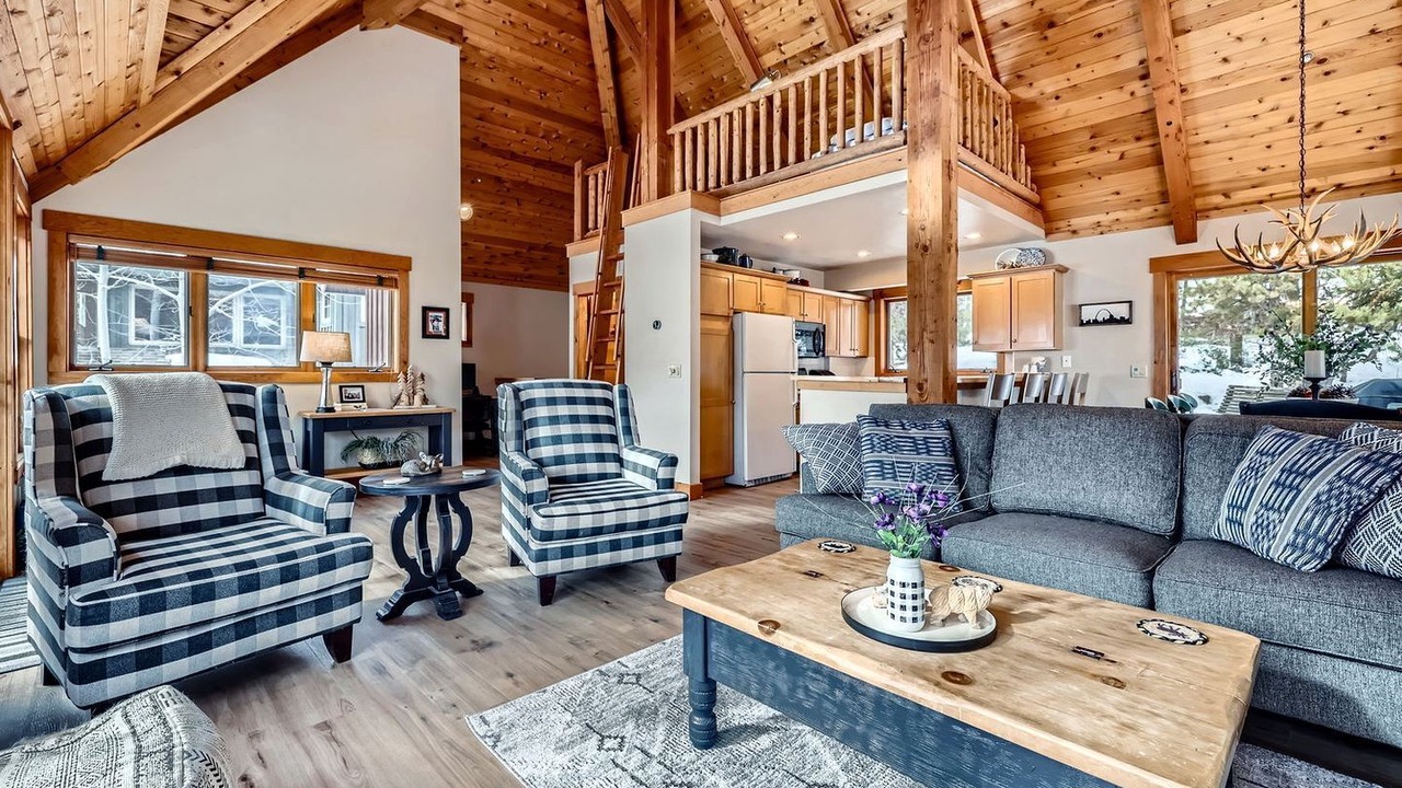 Photo of Livingroom in Keystone