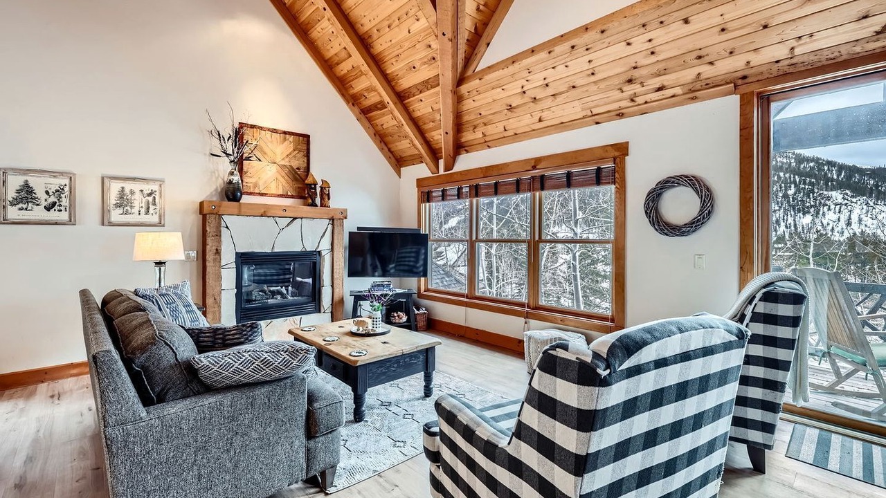 Photo of Livingroom in Keystone