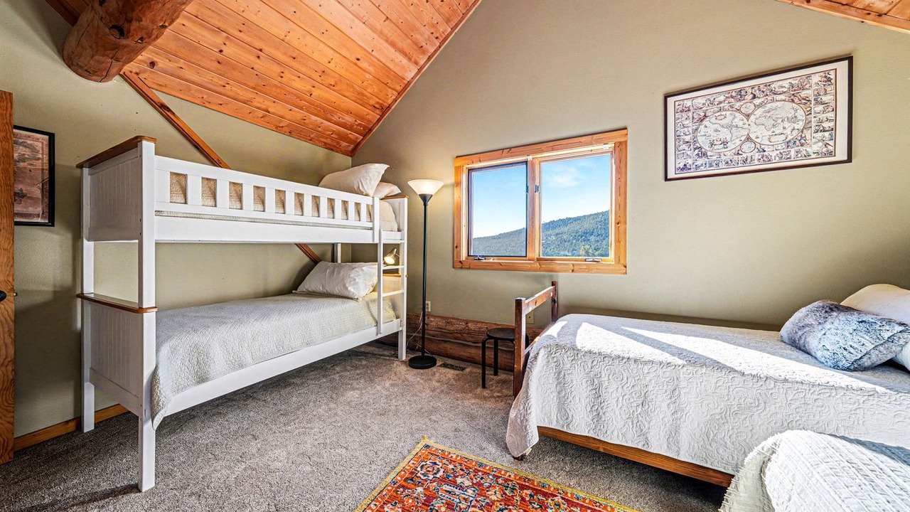 Photo of Bedroom in Lyons
