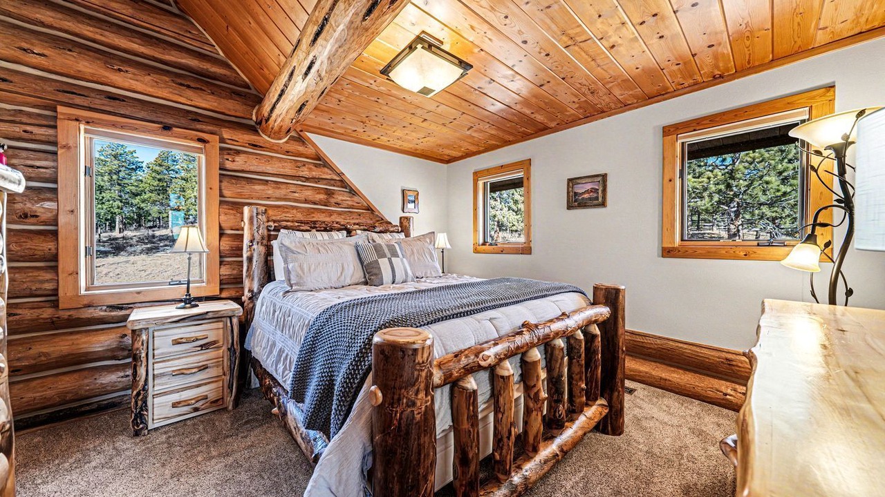 Photo of Bedroom in Lyons
