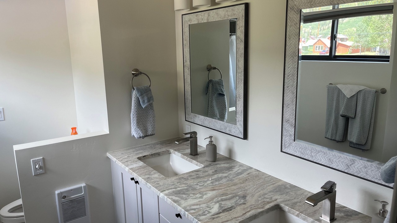 Photo of Bathroom in Silverton