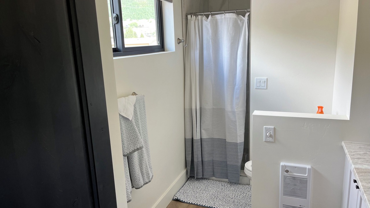 Photo of Bathroom in Silverton