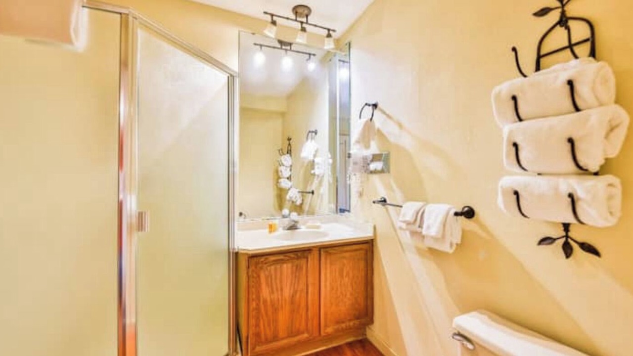 Photo of Bathroom in Silvercreek