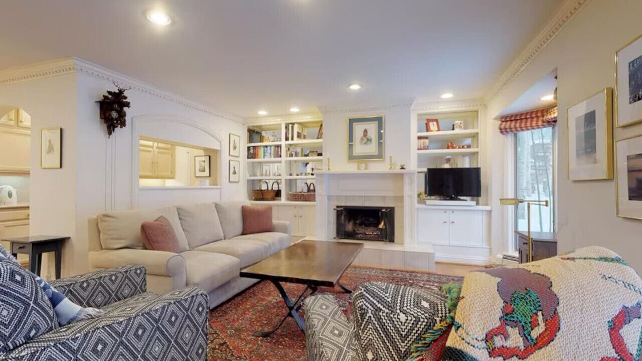 Photo of Livingroom in Vail