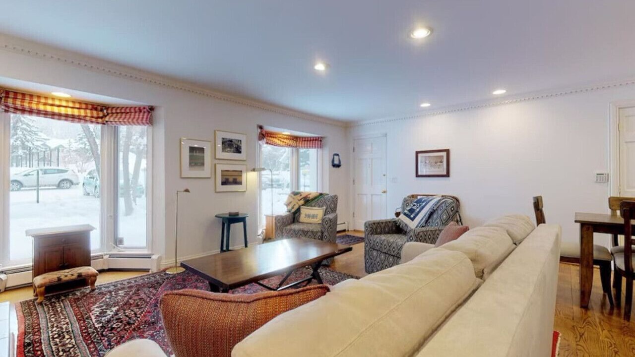 Photo of Livingroom in Vail