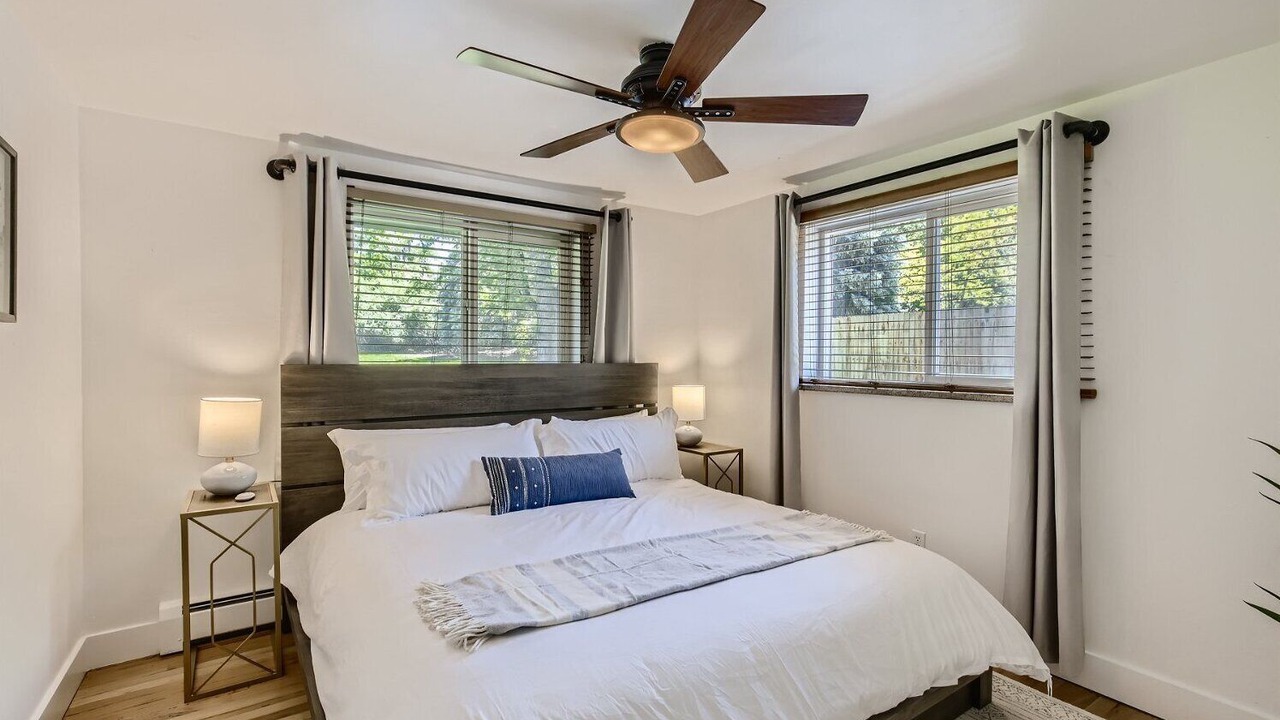 Photo of Bedroom in Applewood West