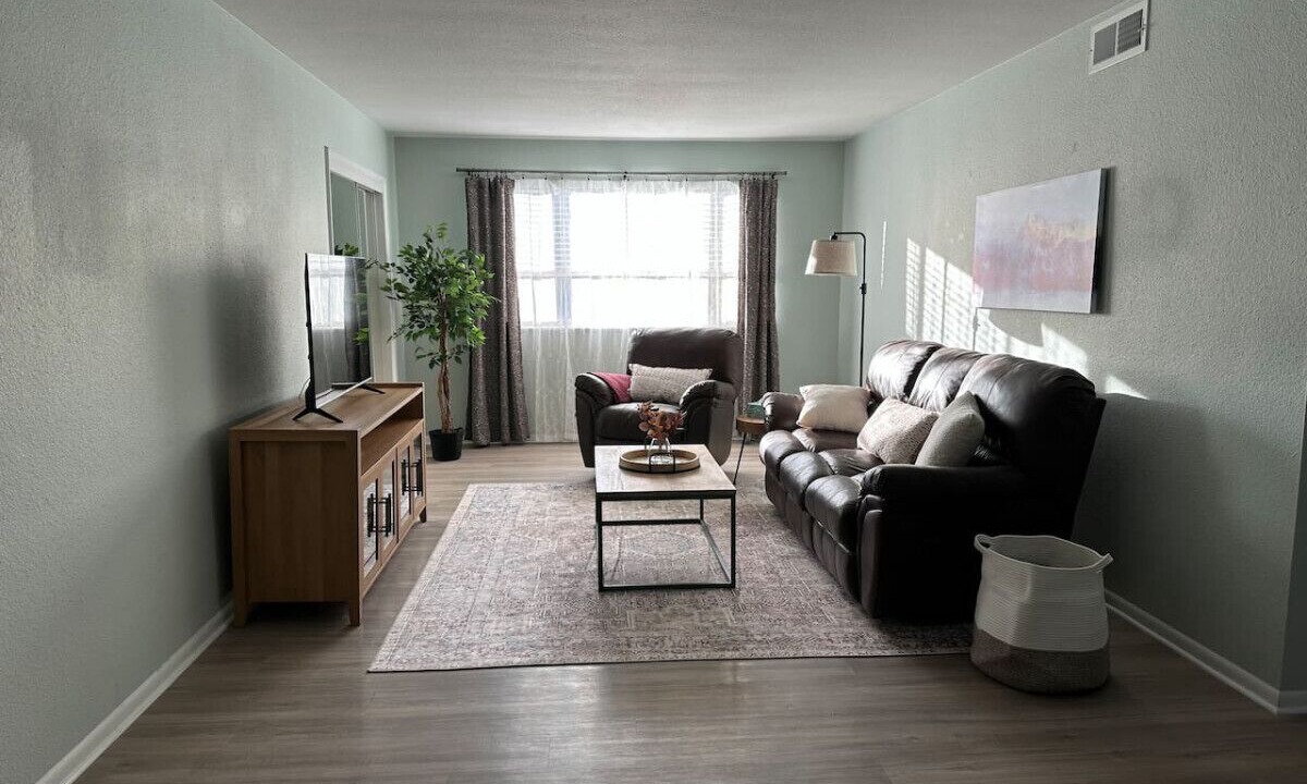 Photo of Livingroom in Lakewood