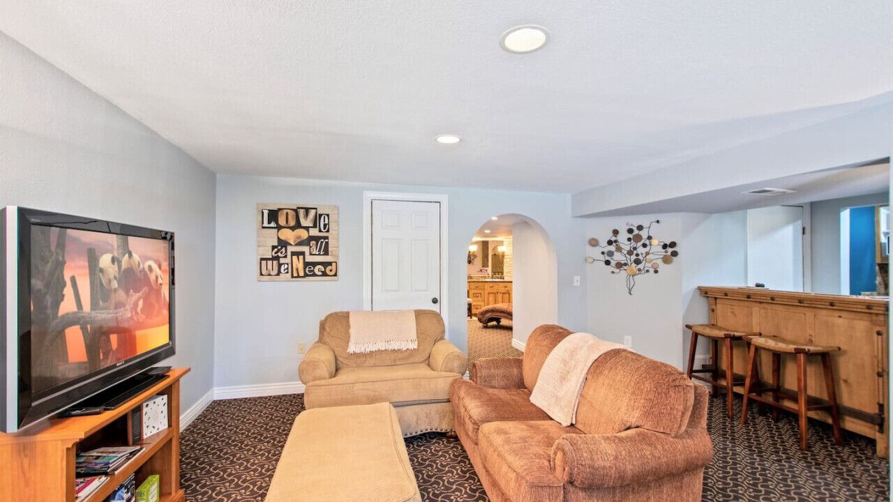 Photo of Bedroom in Club Crest