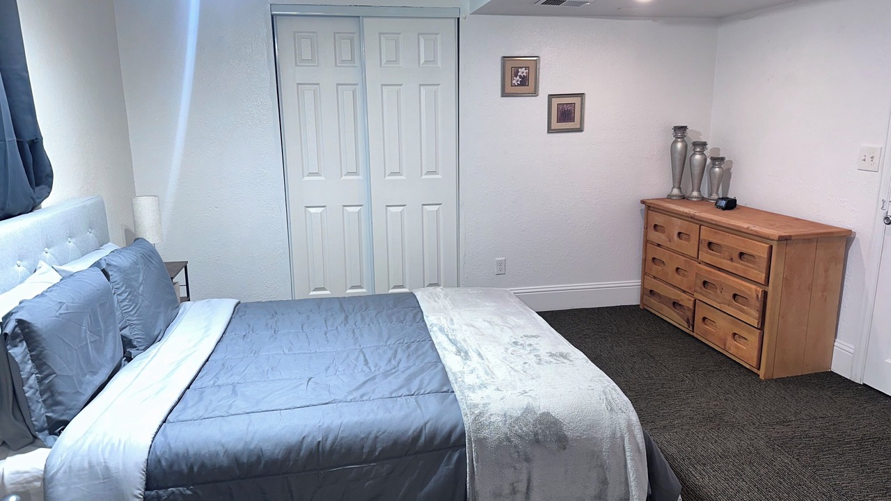 Photo of Bedroom in Aurora