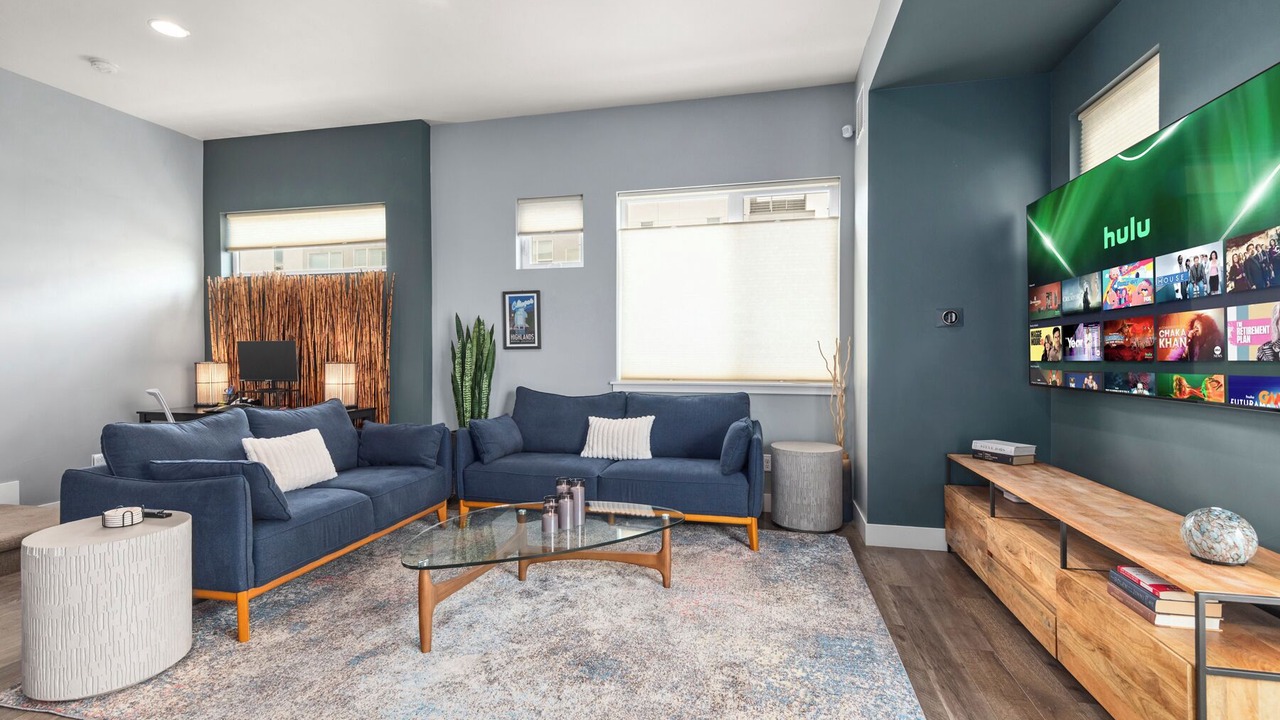 Photo of Livingroom in Sloan Lake