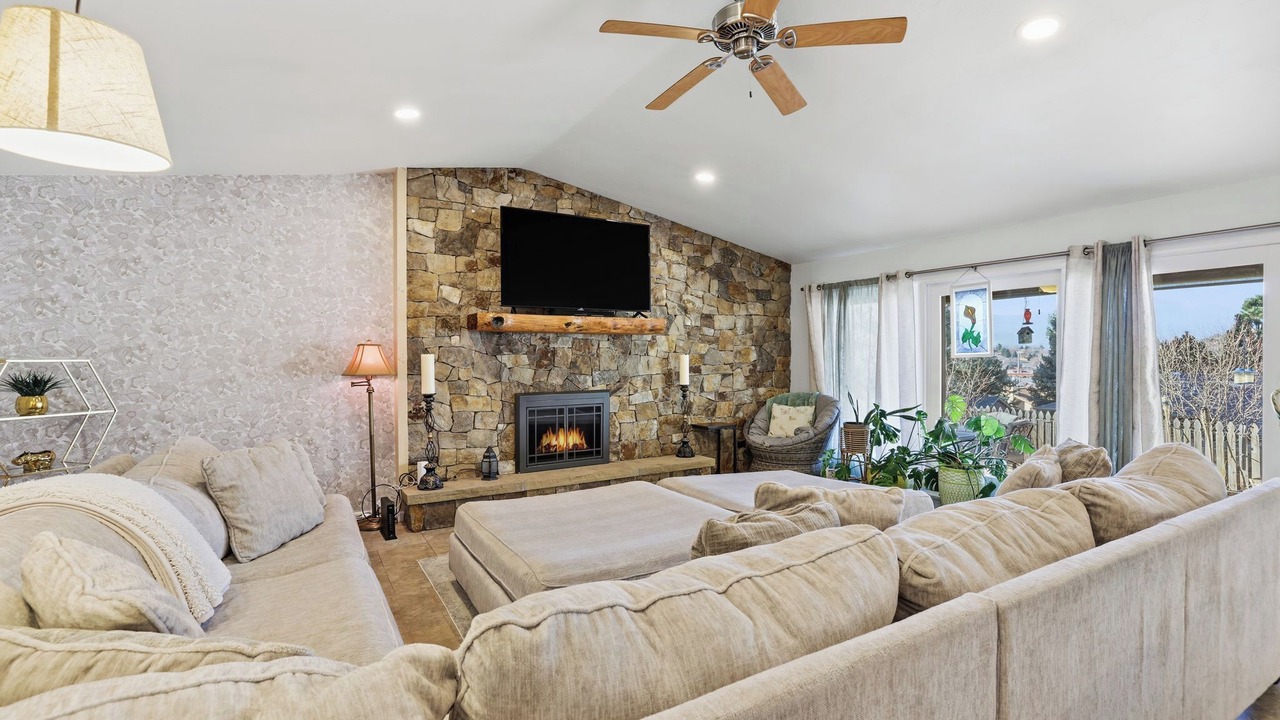 Photo of Livingroom in Village Seven