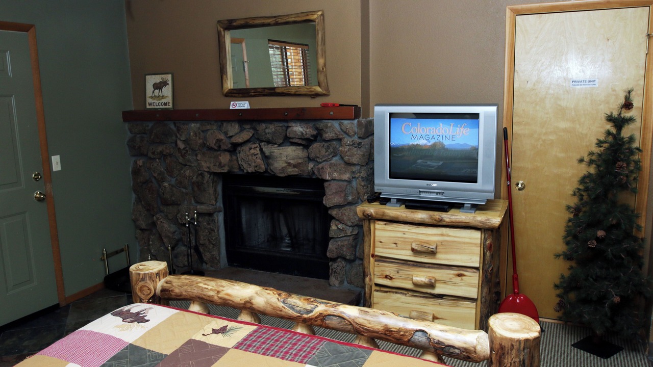 Photo of Livingroom in Fall River Estates