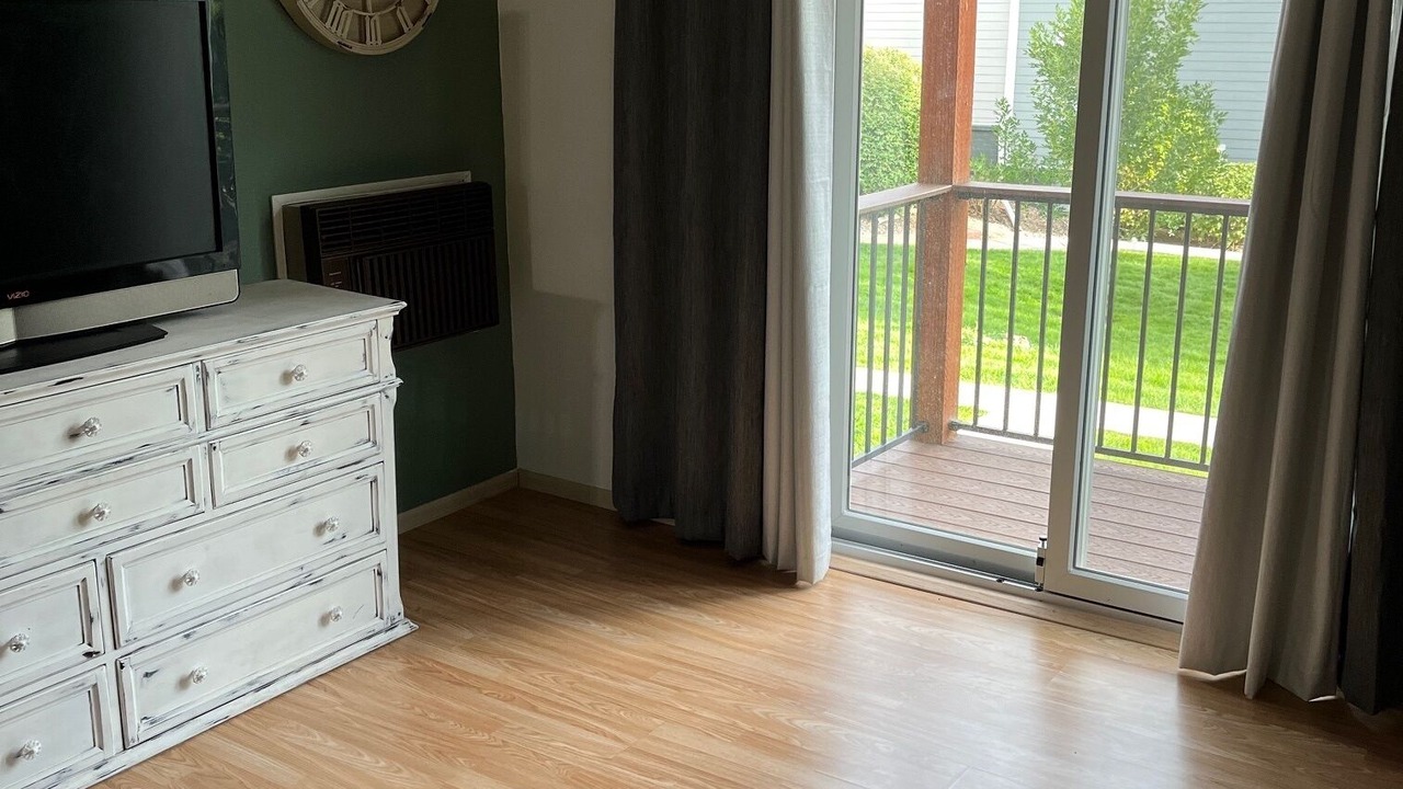 Photo of Livingroom in East Old Golden Rd