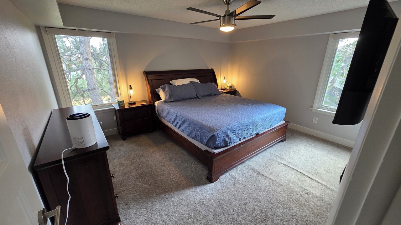 Photo of Bedroom in Aurora