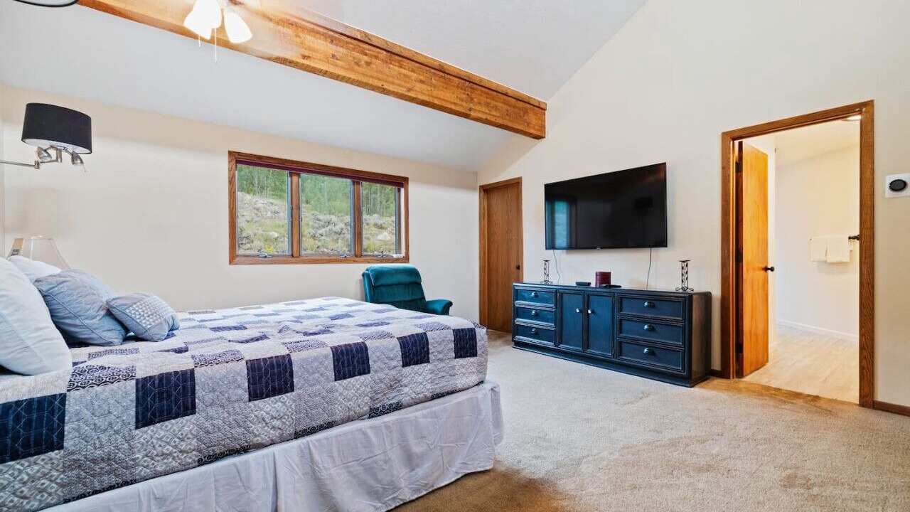 Photo of Bedroom in Keystone