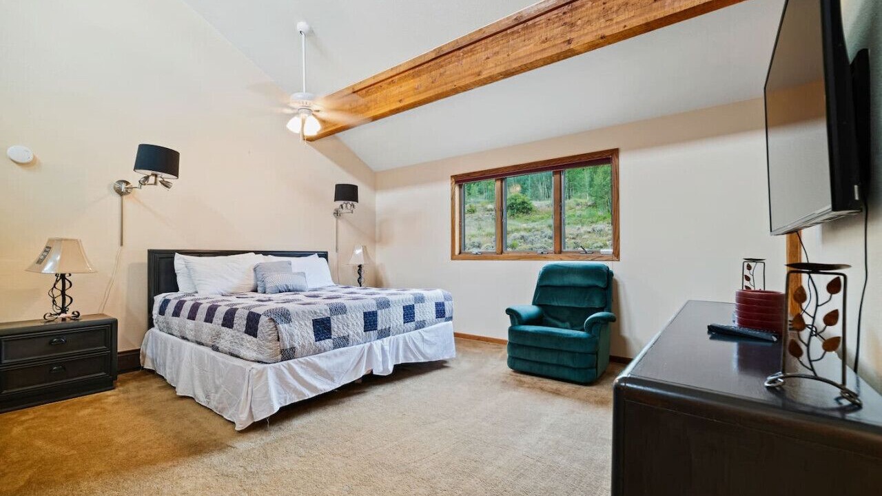 Photo of Bedroom in Keystone