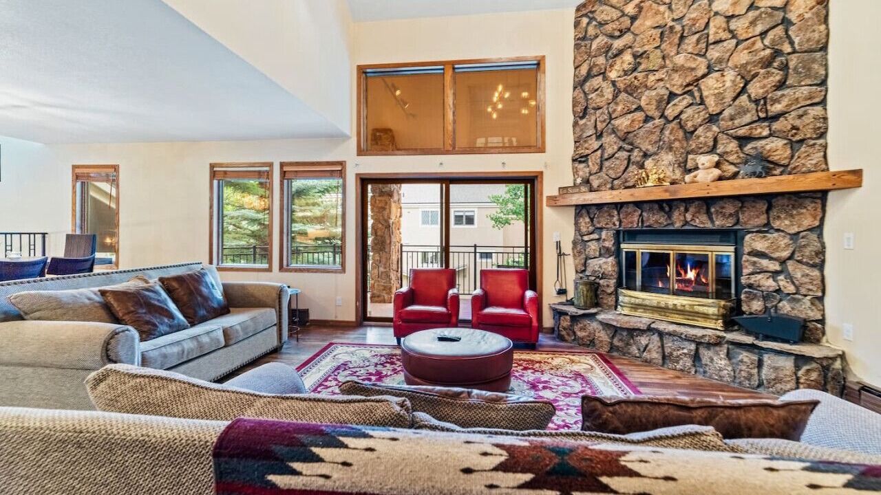 Photo of Livingroom in Keystone