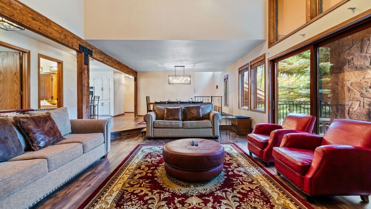 Photo of Livingroom in Keystone