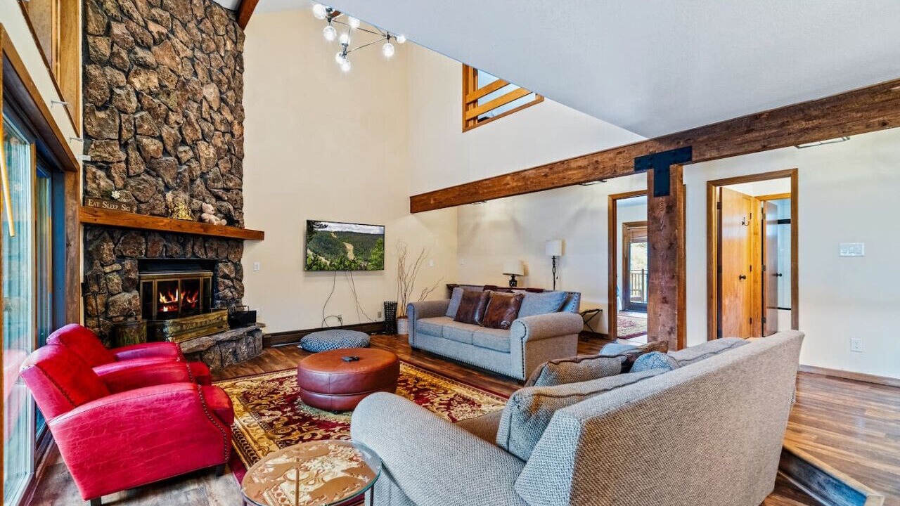 Photo of Livingroom in Keystone