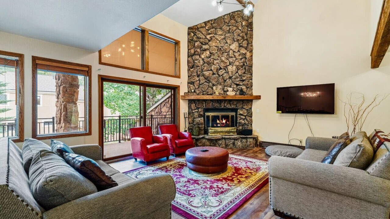 Photo of Livingroom in Keystone