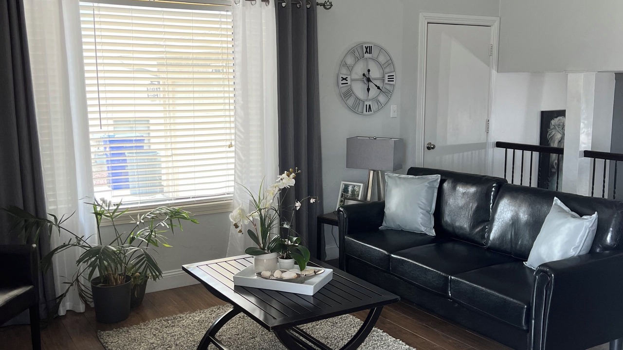 Photo of Livingroom in Northeast Colorado Springs