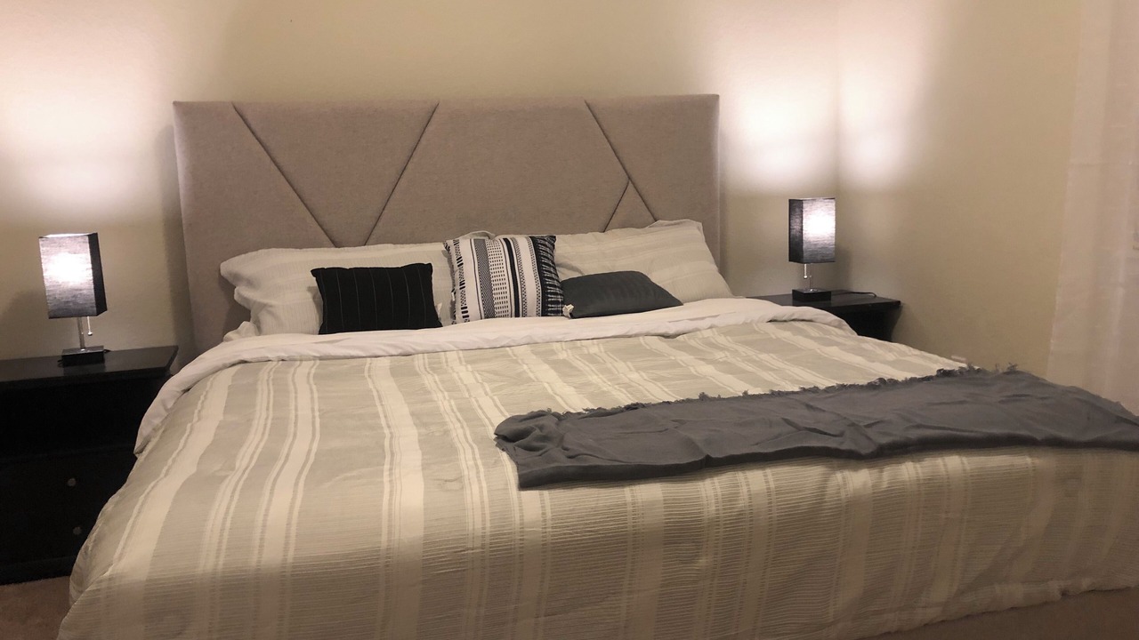 Photo of Bedroom in Aurora