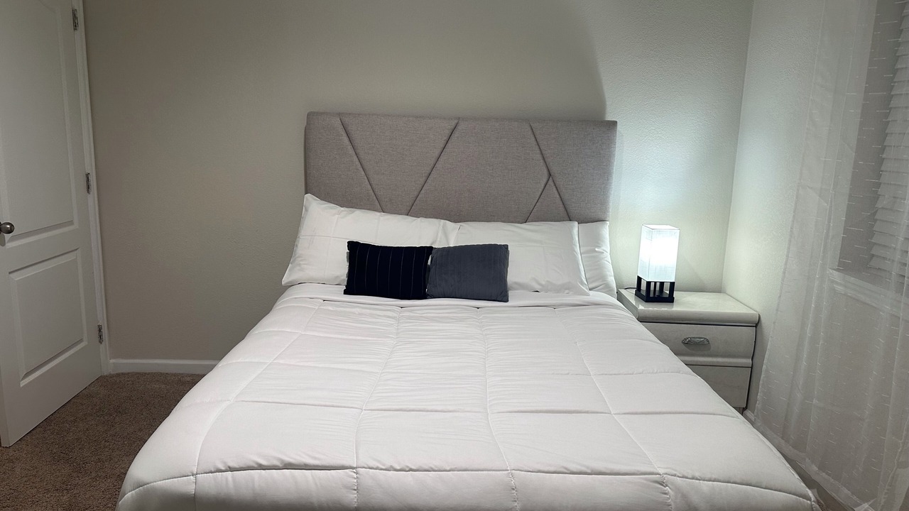 Photo of Bedroom in Aurora
