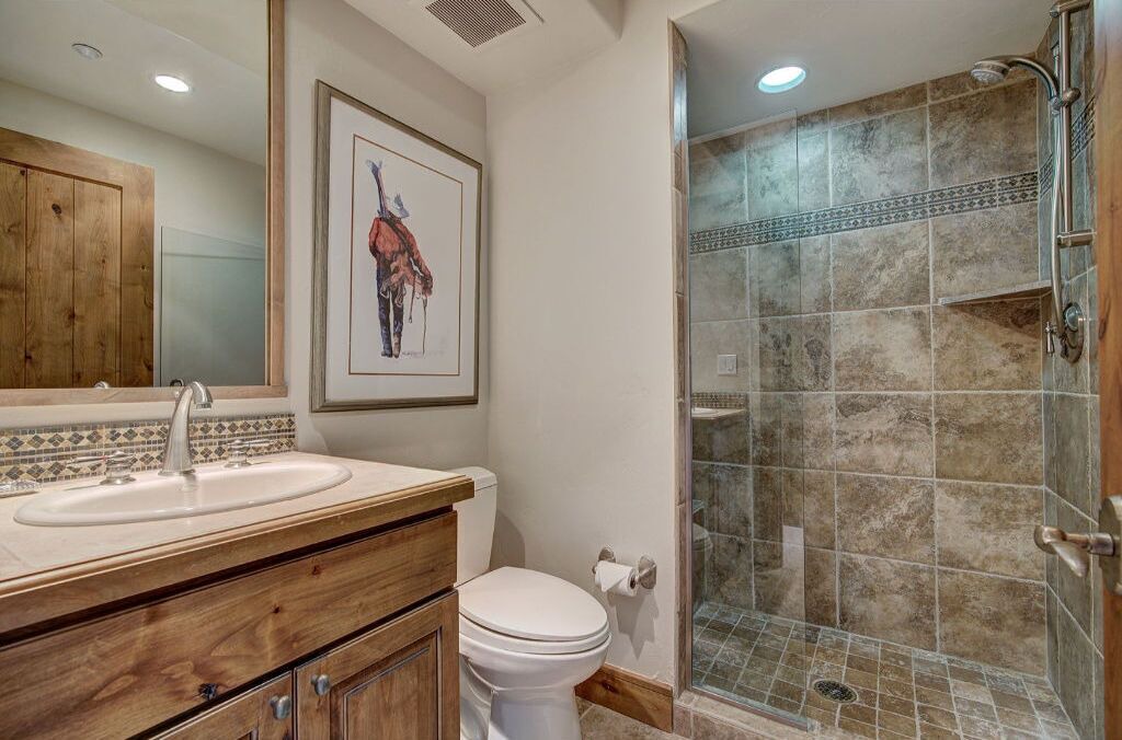 Photo of Bathroom in Edwards