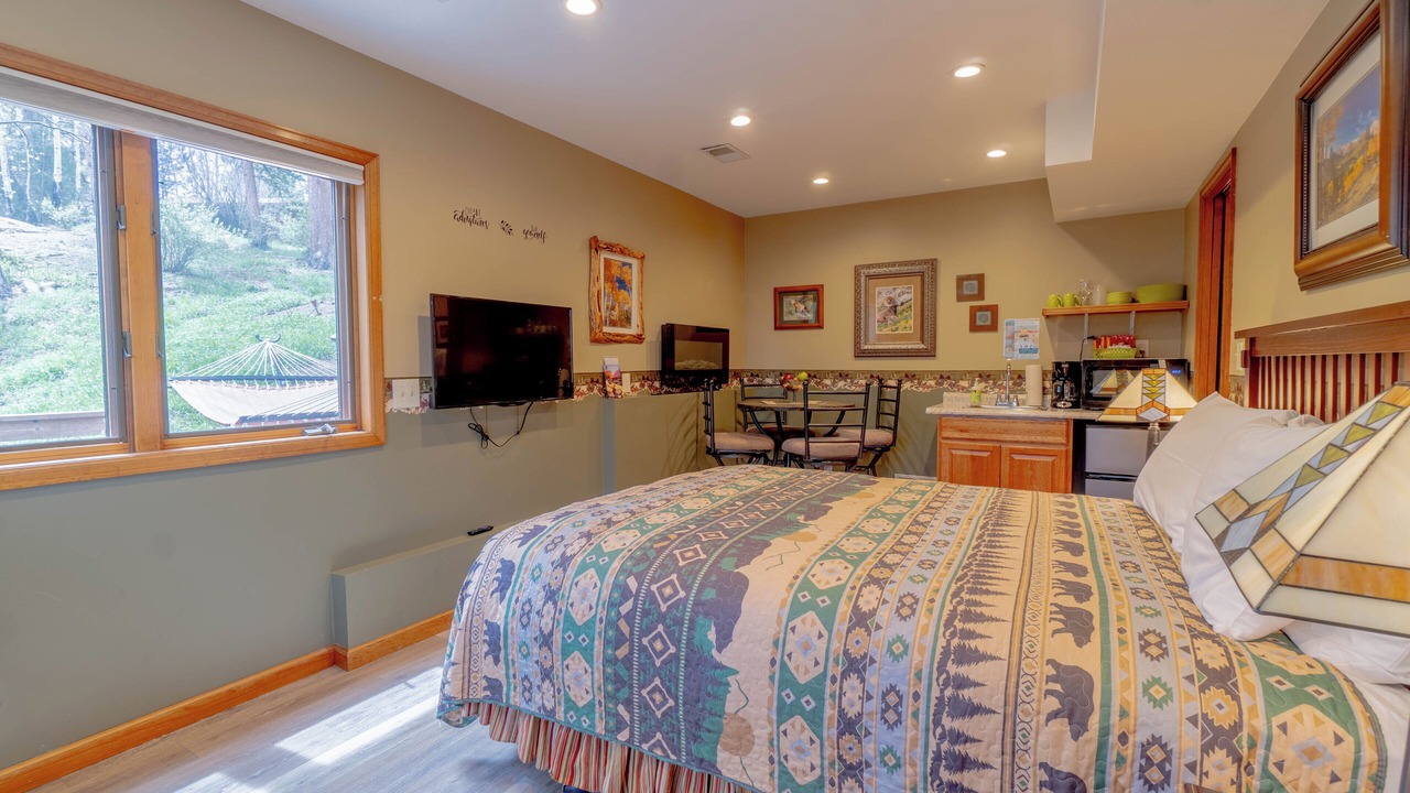 Photo of Bedroom in Estes Park
