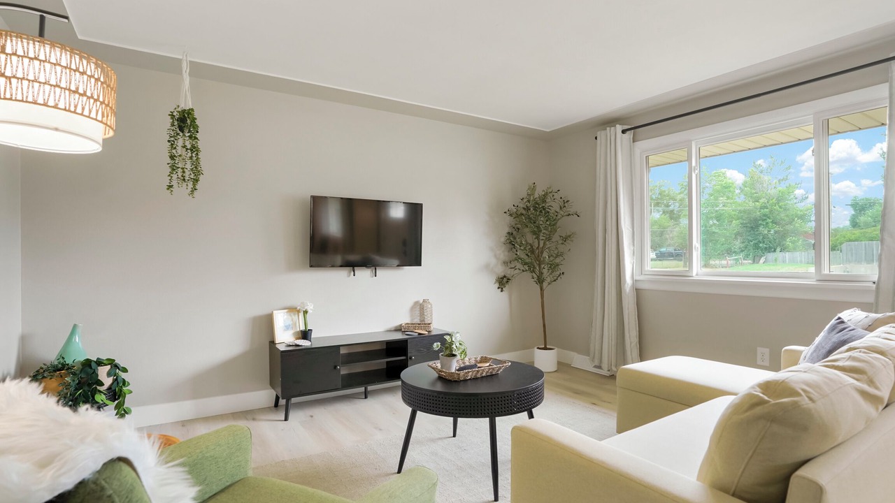 Photo of Livingroom in Northwest Arvada