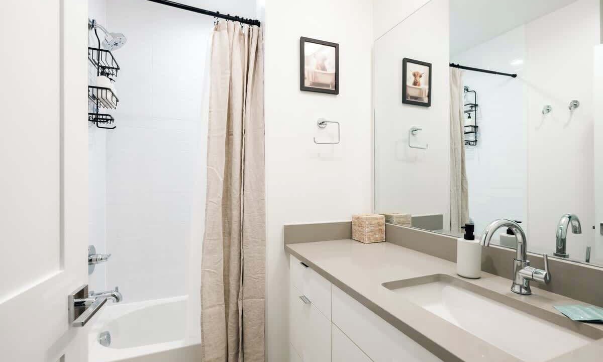 Photo of Bathroom in Fraser