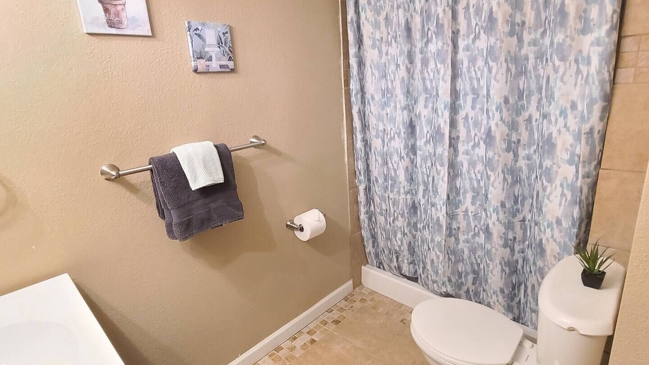 Photo of Bathroom in Cheyenne Meadows