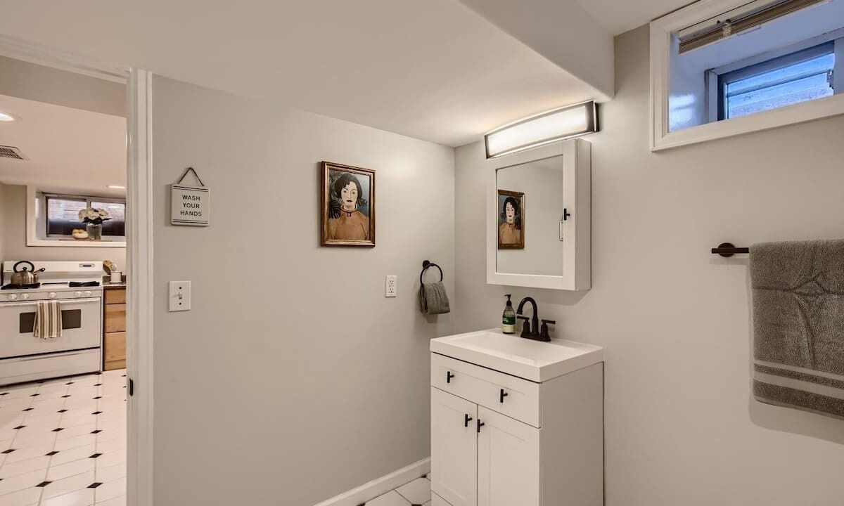 Photo of Bathroom in Congress Park