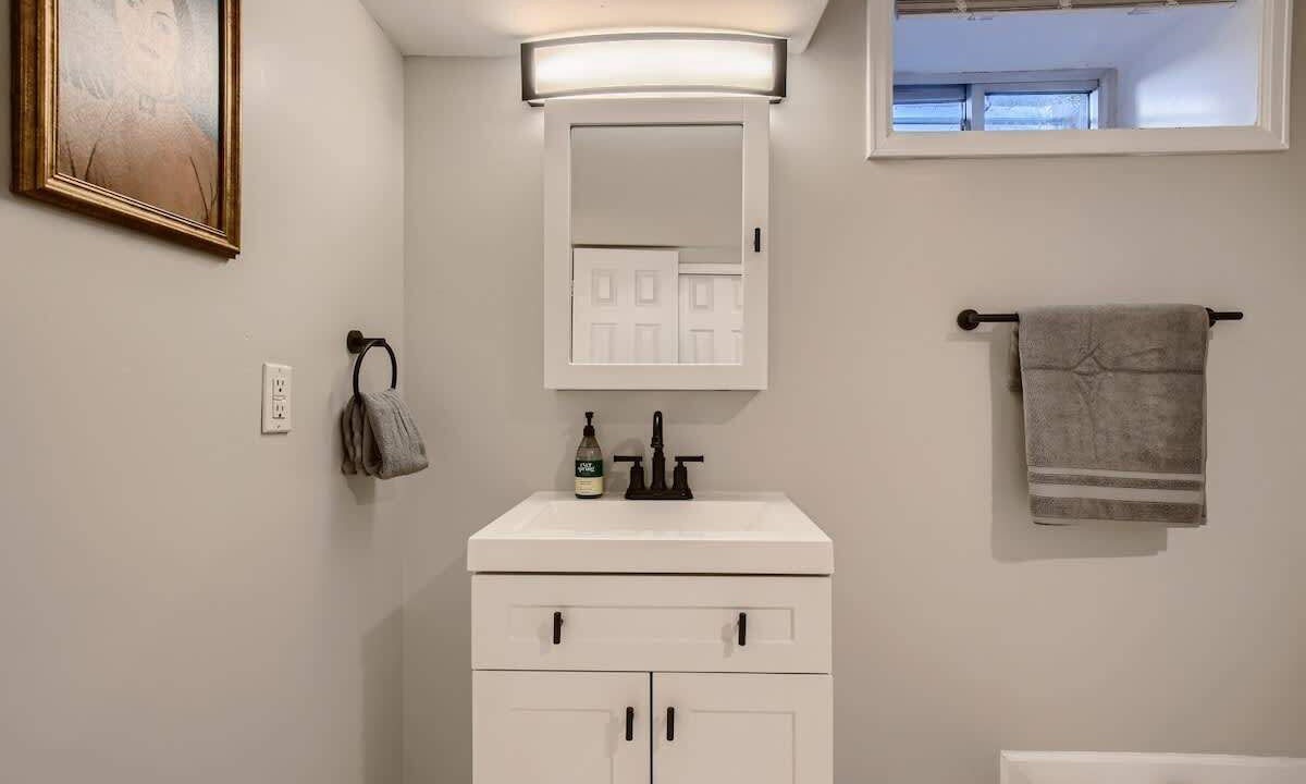 Photo of Bathroom in Congress Park