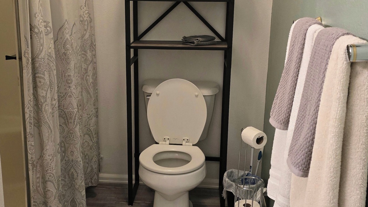Photo of Bathroom in Pear Park
