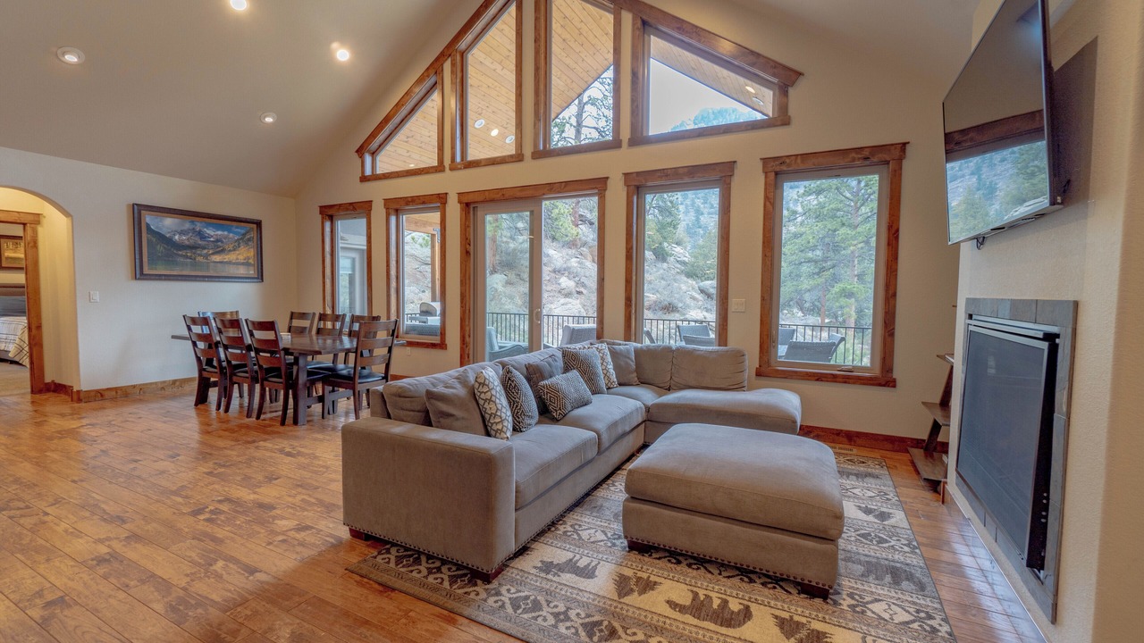 Photo of Livingroom in Estes Park