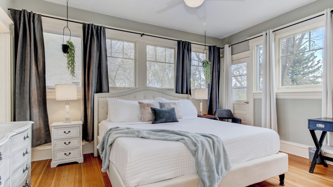 Photo of Bedroom in Old North End